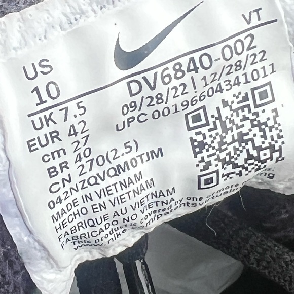 CLEAN Nike size 10 Womens Air Vapormax 2023 Flyknit Black shoes - Picture 10 of 10